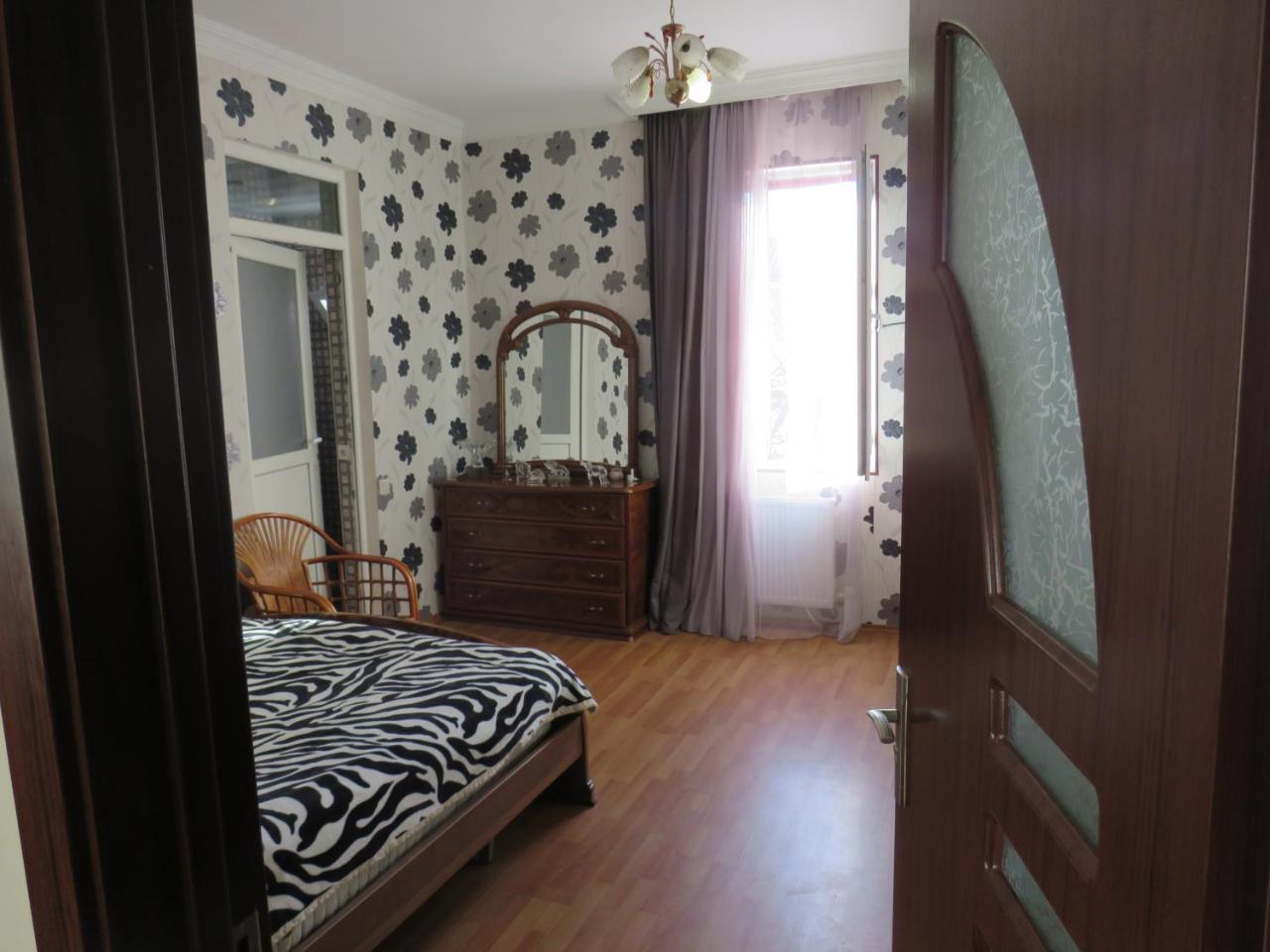 Mini Hotel On Guramishvili 22 コブレチ エクステリア 写真